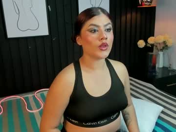 Leah_Cr Chaturbate stream image from February 18, 2025