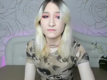 Robinkhelless Chaturbate stream image from February 18, 2025