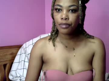 Sexxysue_ Chaturbate stream image from February 18, 2025