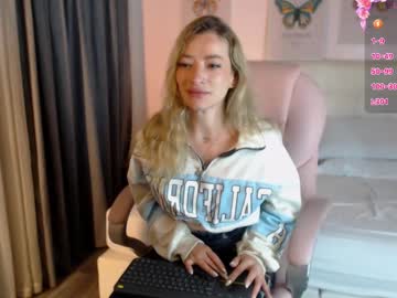 Zoee_Joness Chaturbate stream image from February 18, 2025