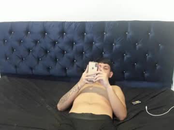 Brylyonx Chaturbate stream image from February 18, 2025