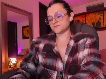 _Peach__ Chaturbate stream image from February 18, 2025