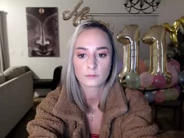 Holihurricane Chaturbate stream image from February 18, 2025