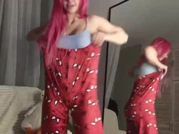 Lesi_Moonie Chaturbate stream image from February 18, 2025