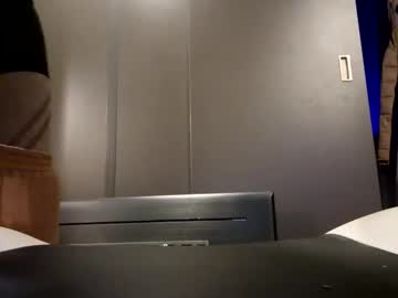 Olol1214 Chaturbate stream image from February 18, 2025