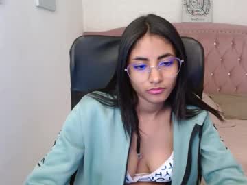 Shaneelle Chaturbate stream image from February 18, 2025