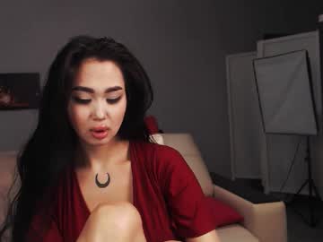 Namimoore Chaturbate stream image from February 18, 2025