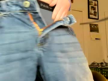 Madmonkeyman10 Chaturbate stream image from February 18, 2025