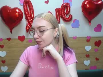 Beatriceflyy Chaturbate stream image from February 18, 2025