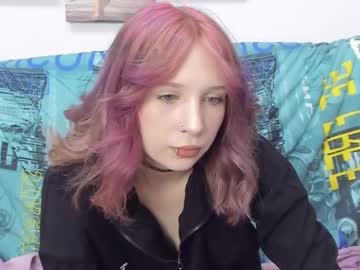 Freya__Mooon Chaturbate stream image from February 18, 2025