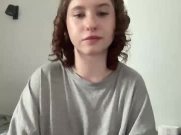 Jelly_Gum Chaturbate stream image from February 18, 2025