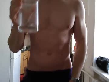 Nullbang Chaturbate stream image from February 18, 2025