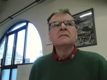 Swchap1217 Chaturbate stream image from February 18, 2025