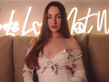 Frora08 Chaturbate stream image from February 18, 2025