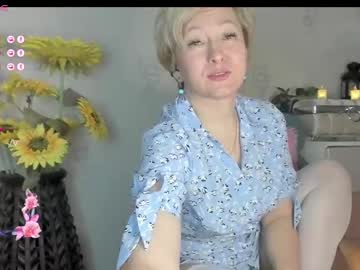 Mia_Wintermood Chaturbate stream image from February 18, 2025