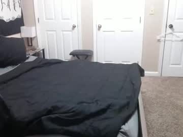 Josh317022 Chaturbate stream image from February 18, 2025