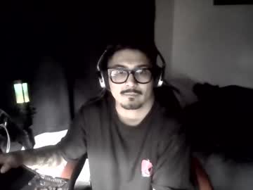 Qwerty250595 Chaturbate stream image from February 18, 2025