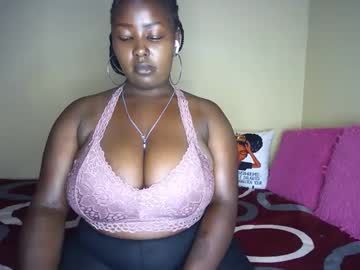 Smartie_W Chaturbate stream image from February 18, 2025
