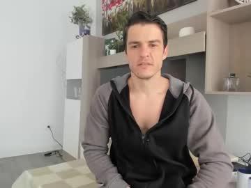 Heterooli Chaturbate stream image from February 18, 2025