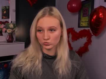 Wendy_Foxys Chaturbate stream image from February 18, 2025