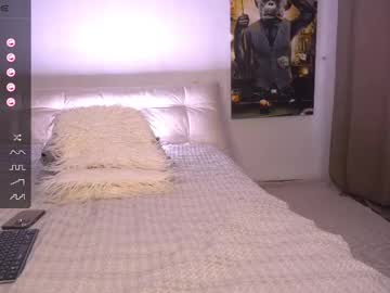 Evelina_Fox Chaturbate stream image from February 18, 2025