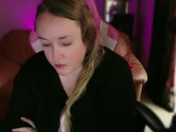Kissica Chaturbate stream image from February 18, 2025
