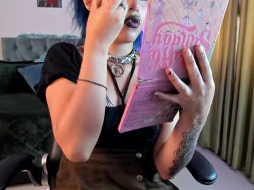 Polilla_10_ Chaturbate stream image from February 18, 2025