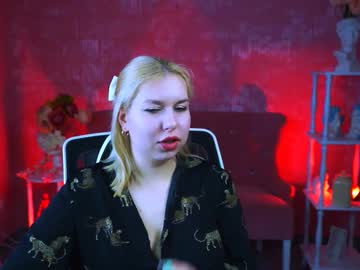 Tinatayler Chaturbate stream image from February 18, 2025