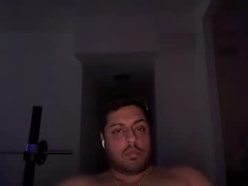 Vickvincenzo Chaturbate stream image from February 18, 2025