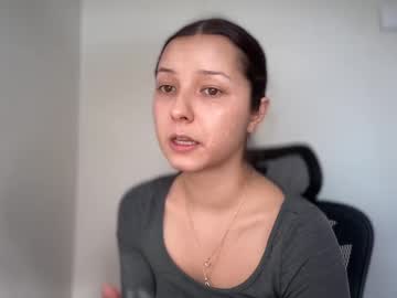Cappuccinokiss Chaturbate stream image from February 18, 2025