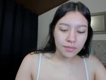 Little_Cony Chaturbate stream image from February 18, 2025