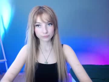 Luciacam20 Chaturbate stream image from February 18, 2025