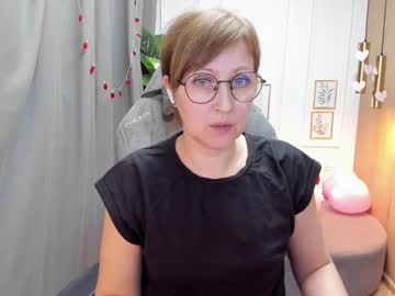Paris_Cherry Chaturbate stream image from February 18, 2025