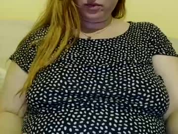 Zara_Red Chaturbate stream image from February 18, 2025