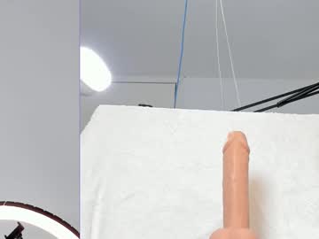 Ashleyusme Chaturbate stream image from February 18, 2025