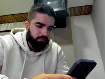 Beardmann21 Chaturbate stream image from February 18, 2025