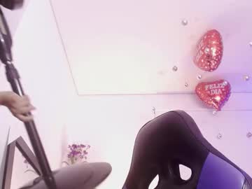 Chloee_Hott_ Chaturbate stream image from February 18, 2025