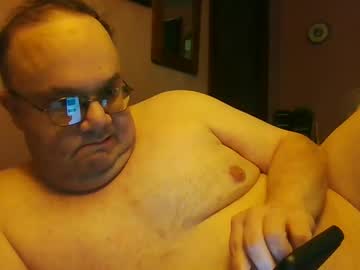 Chrismini312 Chaturbate stream image from February 18, 2025