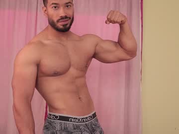 Freddsexxx Chaturbate stream image from February 18, 2025