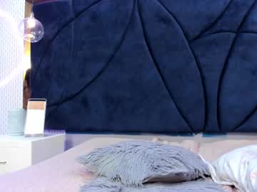 Larissaevans Chaturbate stream image from February 18, 2025