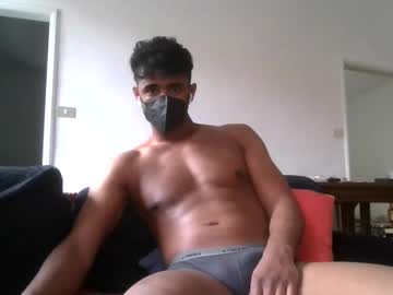 Memnonleroy Chaturbate stream image from February 18, 2025