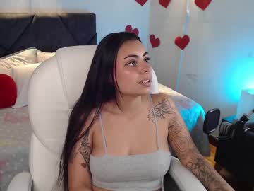 Nati_Deluxe Chaturbate stream image from February 18, 2025