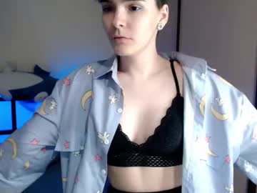 Erinblackk Chaturbate stream image from February 18, 2025