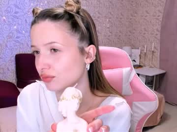 Julie_Flores Chaturbate stream image from February 18, 2025