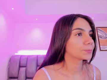 Martina_Mancinii Chaturbate stream image from February 18, 2025
