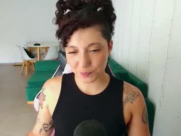 Merida__Freckles Chaturbate stream image from February 18, 2025