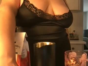 Missyummyy Chaturbate stream image from February 18, 2025
