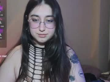 Scallymiranaa Chaturbate stream image from February 18, 2025