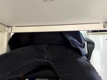 Torinohot Chaturbate stream image from February 18, 2025