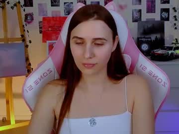Alicecharmy Chaturbate stream image from February 18, 2025
